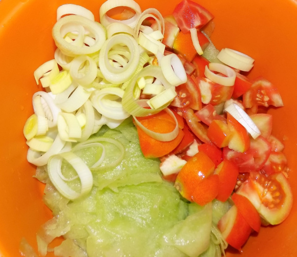 Zeleninový šalát so žltým melónom (fotorecept) - obrázok 2