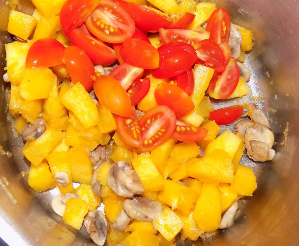 Šalát z oranžovej tekvice so šampiňónmi (fotorecept) - obrázok 3