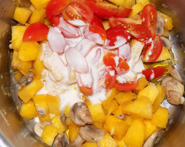 Šalát z oranžovej tekvice so šampiňónmi (fotorecept) - obrázok 4