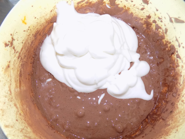 Kakaová roláda bez múky s krémom z mascarpone (fotorecept) - obrázok 2