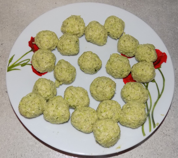 Brokolicovo-krupičkové guľôčky (fotorecept) - obrázok 3