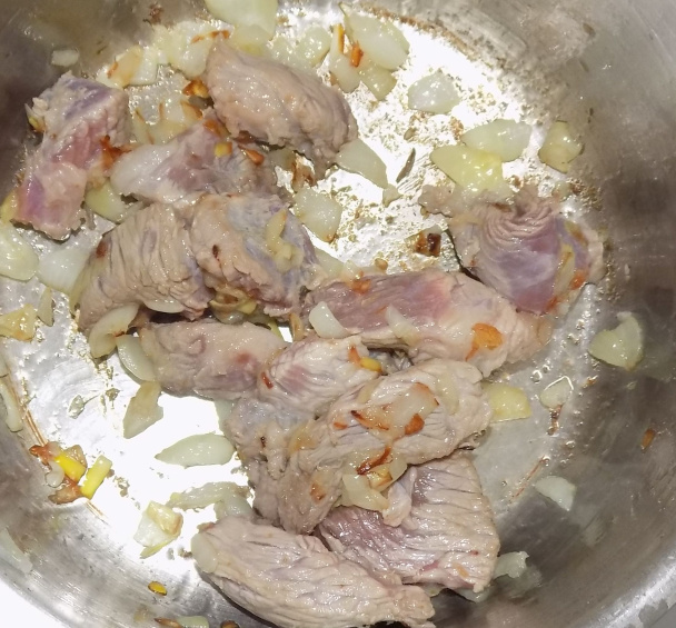 Špagetová tekvica s bravčovým mäsom (fotorecept) - obrázok 2