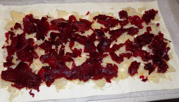 Slaná roláda s cviklou a kyslou kapustou (fotorecept) - obrázok 2