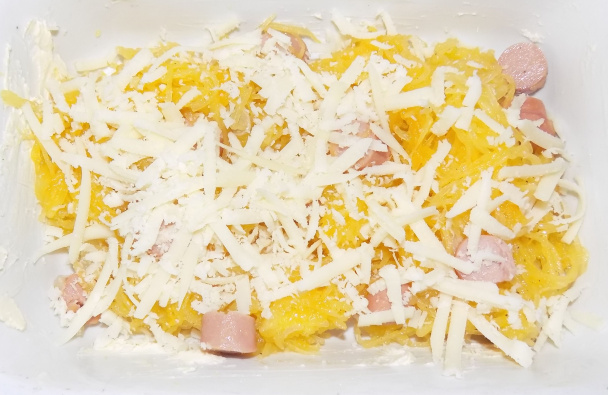 Špagetová tekvica zapekaná s párkami (fotorecept) - obrázok 6