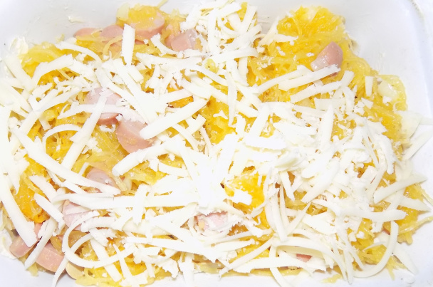 Špagetová tekvica zapekaná s párkami (fotorecept) - obrázok 8