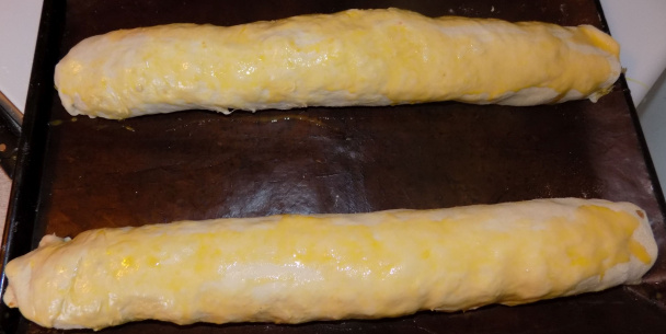 Rýchly jablkový závin z kysnutého cesta (fotorecept) - obrázok 6