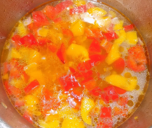 Cícerová polievka s paprikou a tahini (fotorecept) - obrázok 3