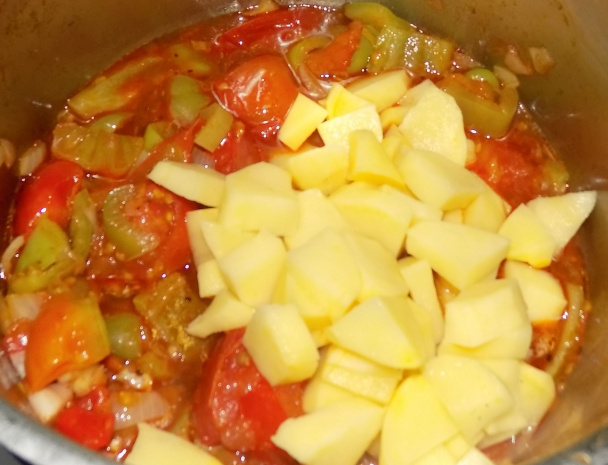 Bôbová polievka so špekáčikmi (fotorecept) - obrázok 3