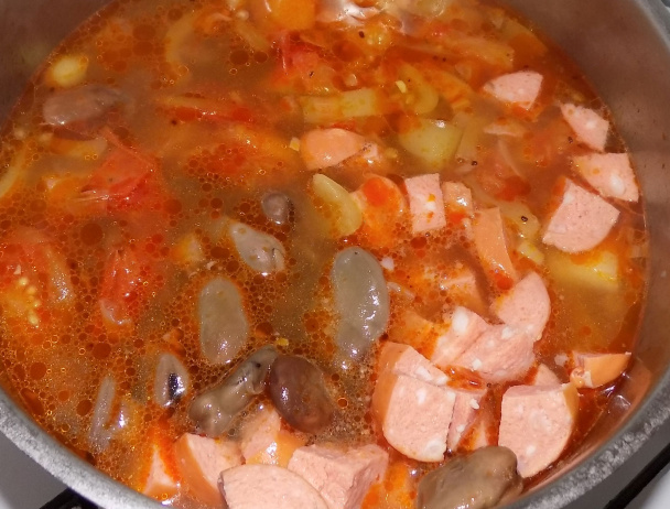 Bôbová polievka so špekáčikmi (fotorecept) - obrázok 4