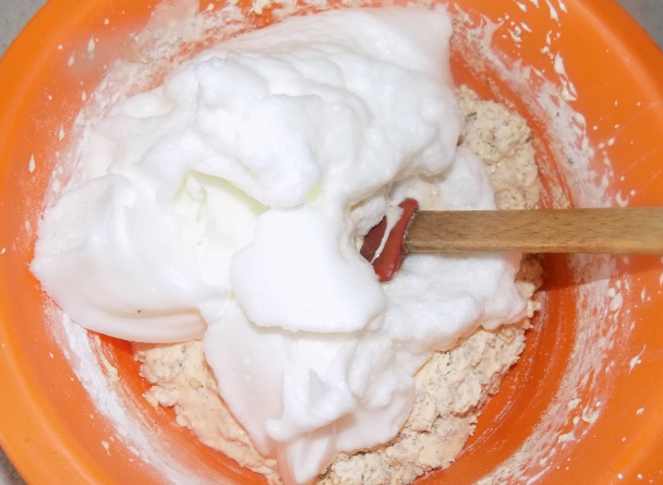 Jablkový koláč s orechovým a lístkovým cestom (fotorecept) - obrázok 5