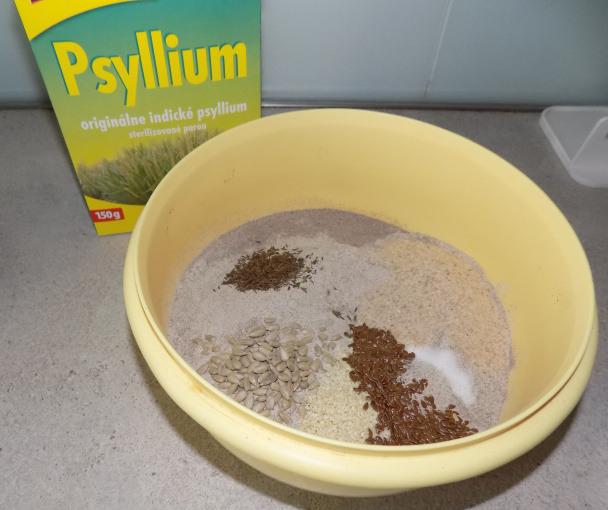 Pohánkový chlieb s psylliom (fotorecept) - obrázok 1