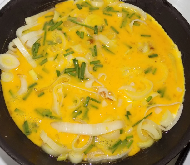 Pórová omeleta s pažítkou (fotorecept) - obrázok 4