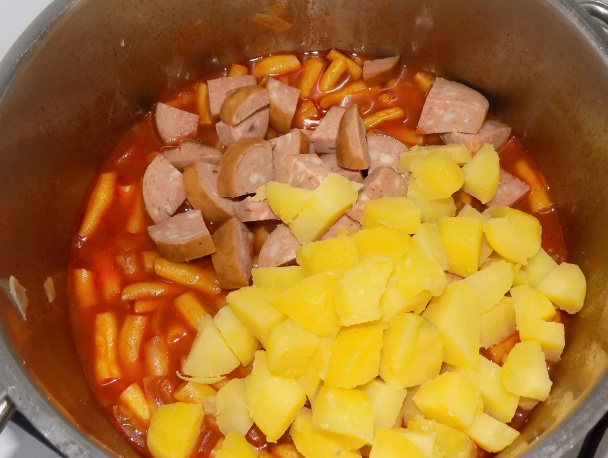 Fazuľkový guláš (fotoreept) - obrázok 3