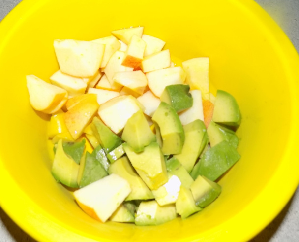 Avokádovo-jablkový šalát (fotorecept) - obrázok 1