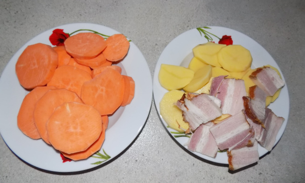 Pečené zemiaky s batatmi a so slaninou - na dvojaké použitie (fotorecept) - obrázok 1