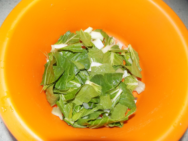 Šalát z čínskej kapusty so zemiakovou slamou (fotorecept) - obrázok 1