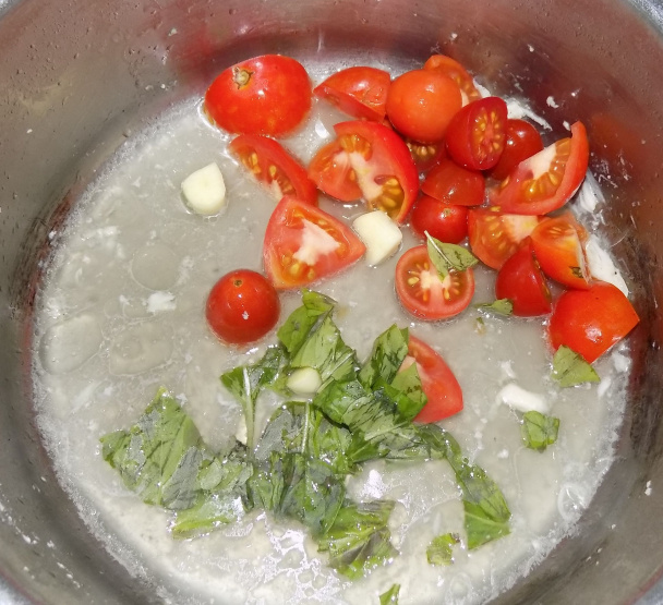 Kuracie v paradajkovo-bazalkovej omáčke (fotorecept) - obrázok 3