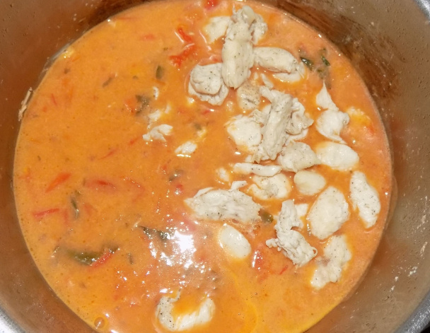 Kuracie v paradajkovo-bazalkovej omáčke (fotorecept) - obrázok 4