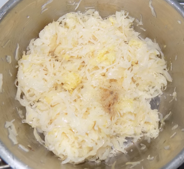 Zemiakový závin s kyslou kapustou (fotorecept) - obrázok 1