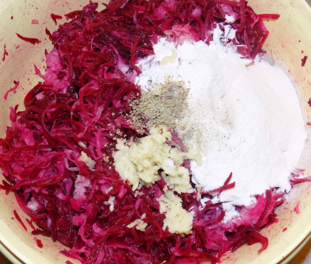 Placky z cvikly a kyslej kapusty (fotorecept) - obrázok 3