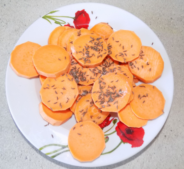 Ryba pečená s batatmi s chrenovým jogurtom (fotorecept) - obrázok 2