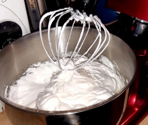 Schwarzwaldská torta (fotorecept) - obrázok 2