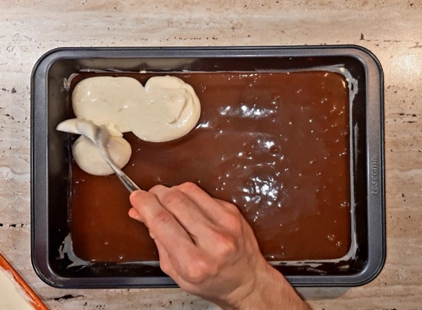 Mramorový koláč s tvarohom a ovocím (fotorecept) - obrázok 5