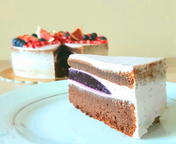 Polonahá čučoriedková torta so želé - obrázok 10