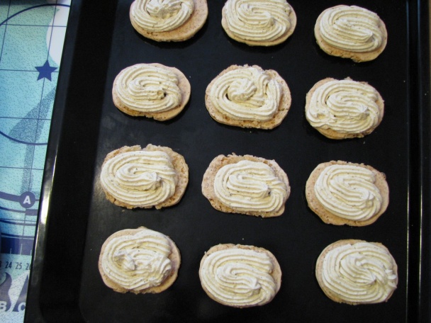 Laskonky s kávovým krémom (fotorecept) - obrázok 9