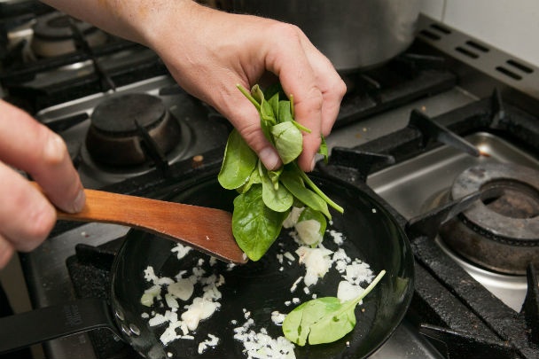 Zapekané cannelloni so špenátom (fotorecept) - obrázok 1