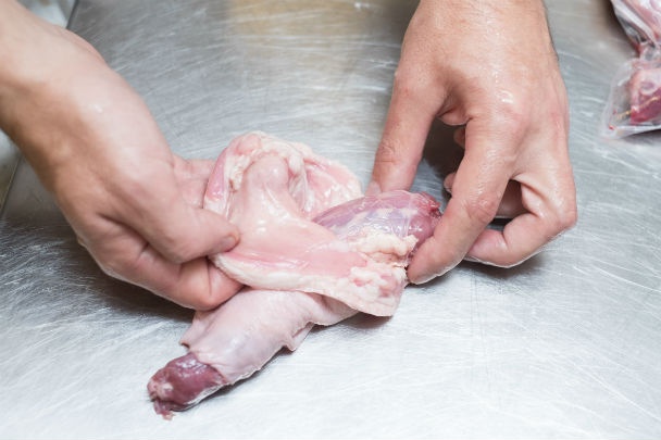 Plnený husací krk na jablkovom čatní (fotorecept) - obrázok 1