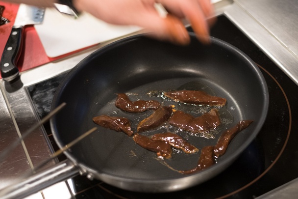 Danielia pečeň s fazuľkou a paradajkami (fotorecept) - obrázok 2