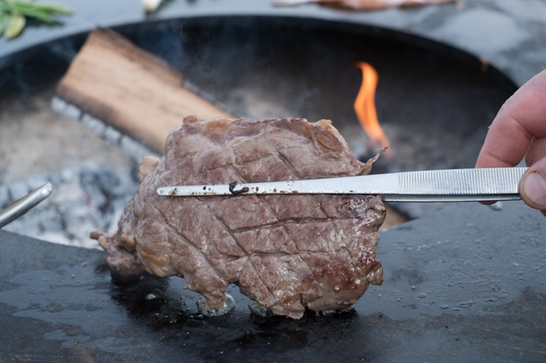 Rib-eye steak s koňakovou omáčkou (fotorecept) - obrázok 3
