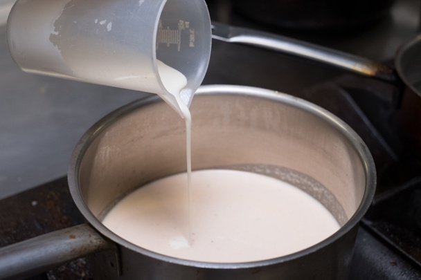 Krém z dunajských rýb s tvarohovou knedličkou (fotorecept) - obrázok 2