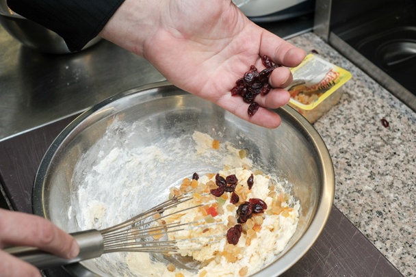 Biskupský chlebík s kandizovaným ovocím (fotorecept) - obrázok 2