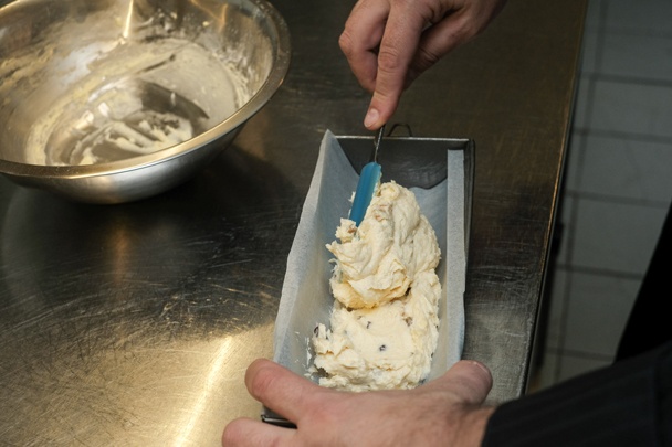 Biskupský chlebík s kandizovaným ovocím (fotorecept) - obrázok 3