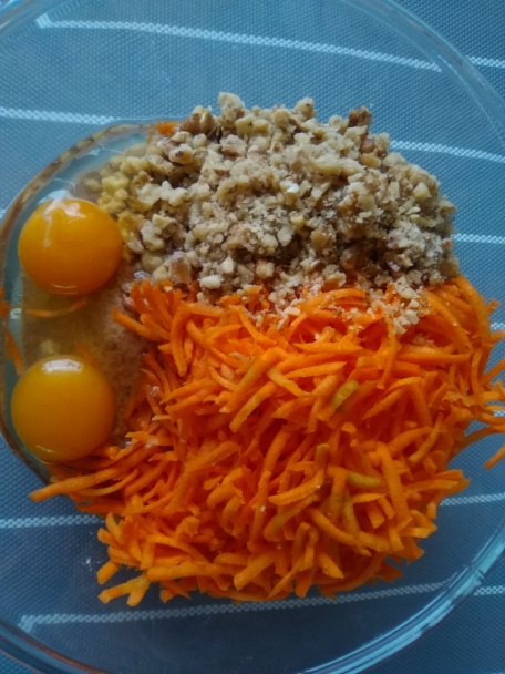 Mrkvová torta s mascarpone krémom (fotorecept) - obrázok 3