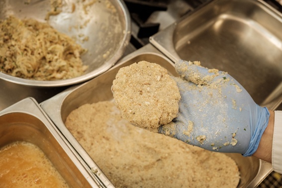 Cibuľové fašírky a dip z plesňového syra (fotorecept) - obrázok 2