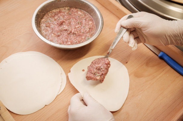 Kaukazské „chinkali“ s mäsovou plnkou (fotorecept) - obrázok 2