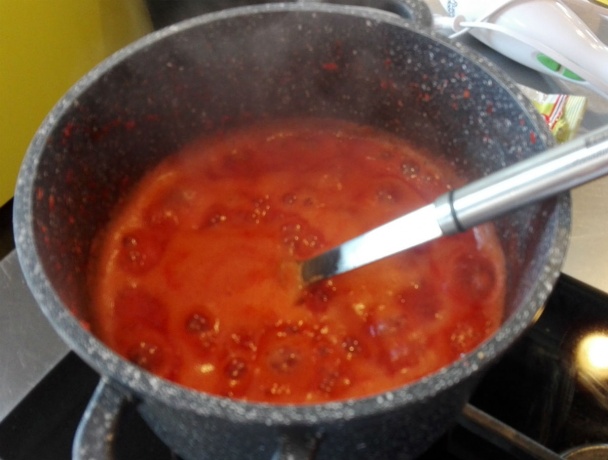 Jahodová nátierka s červenou paprikou - obrázok 3