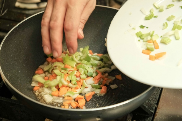 Ragú z kuracích srdiečok a zo zeleniny (fotorecept) - obrázok 2