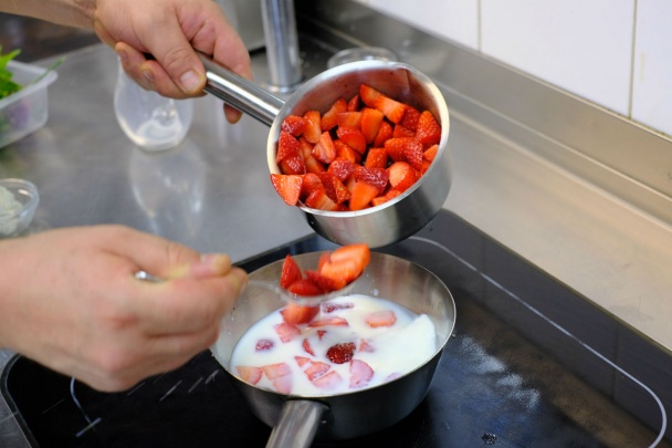 Jahodový krém s tvarohom (fotorecept) - obrázok 1