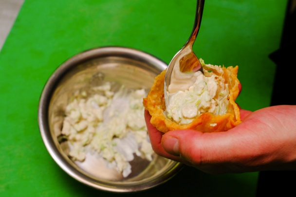 Parmezánové košíčky s kuracím šalátom (fotorecept) - obrázok 4