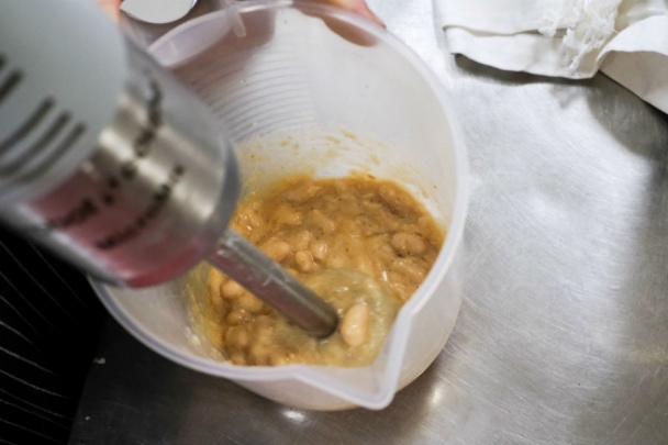 Fazuľové muffiny s horkou čokoládou (fotorecept) - obrázok 1