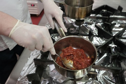 Tagliolini na paradajkovom ragú s bazalkou (fotorecept) - obrázok 1