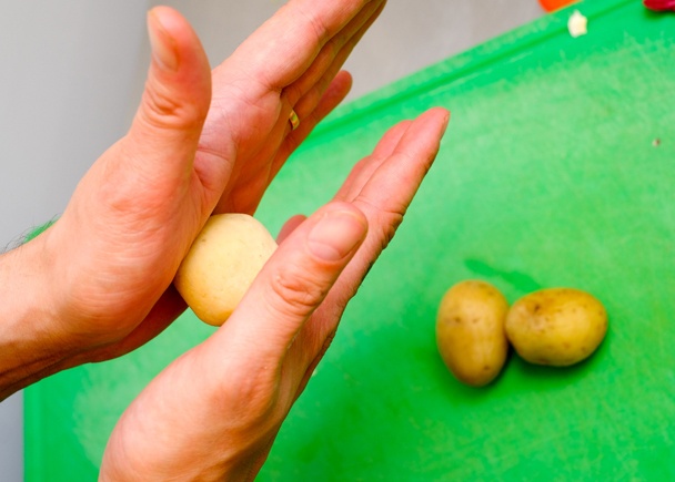 Bryndzová kroketa v pikantnom domácom ajvare (fotorecept) - obrázok 5