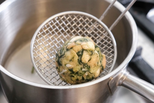 Smotanové huby so špenátovými knedličkami (fotorecept) - obrázok 3