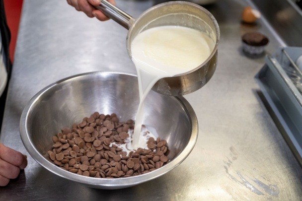 Čokoládové cupcakes s parížskym krémom (fotorecept) - obrázok 3