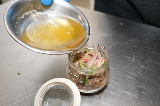 Husacie rillettes s karamelizovanou cibuľou (fotorecept) - obrázok 2