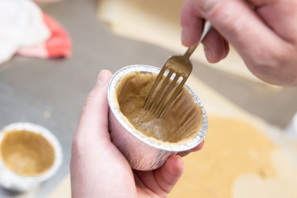 Medovníkové košíčky s orechovou plnkou (fotorecept) - obrázok 3